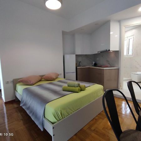 Studio In The Heart Of Athens Next To Monastyraki. Atenas Exterior foto