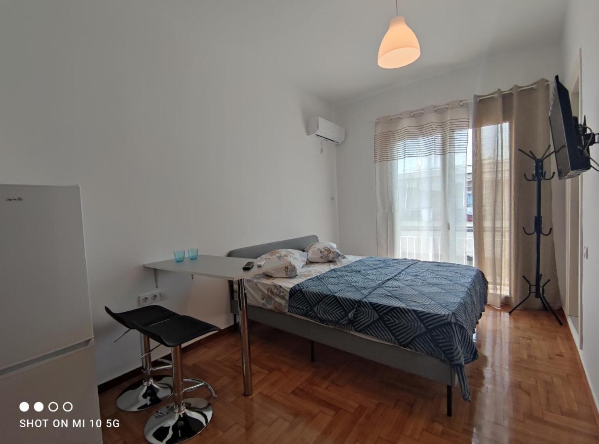 Studio In The Heart Of Athens Next To Monastyraki. Atenas Exterior foto