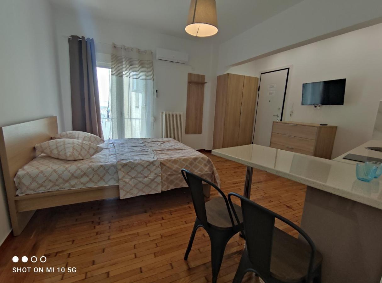 Studio In The Heart Of Athens Next To Monastyraki. Atenas Exterior foto