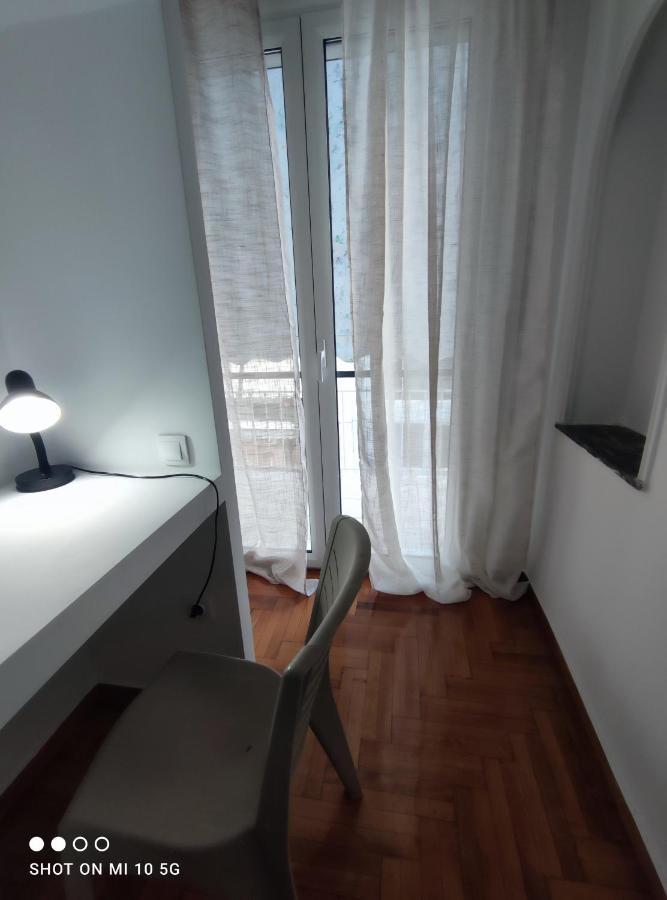 Studio In The Heart Of Athens Next To Monastyraki. Atenas Exterior foto