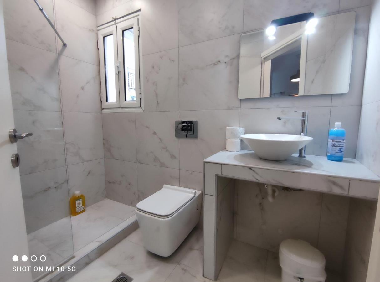 Studio In The Heart Of Athens Next To Monastyraki. Atenas Exterior foto